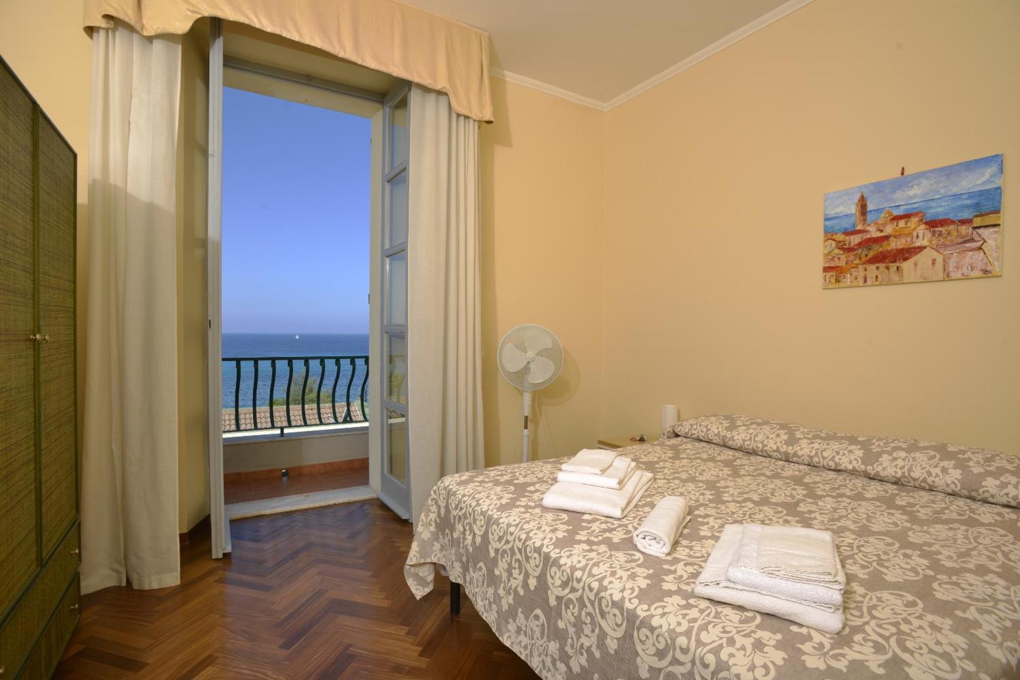 Casa Alice Apartment อาลเกโร ภายนอก รูปภาพ